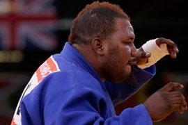 Võ sĩ judo người Congo Cedric Mandembo mất tích trước giờ lên máy bay về nước. (Ảnh: Tel).