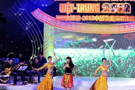 Một tiết mục biểu diễn tại cuộc thi. (Ảnh: Minh Đức/TTXVN)