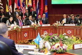 Thủ tướng Nguyễn Tấn Dũng dự Hội nghị Cấp cao ASEAN-Liên hiệp quốc lần thứ 5. (Ảnh: Đức Tám/TTXVN)