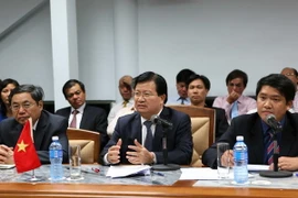 Bộ trưởng Trịnh Đình Dũng phát biểu tại phiên khai mạc kỳ họp thứ 32 Ủy ban Liên Chính phủ Việt Nam-Cuba. (Ảnh: Phạm Hoài Nam/TTXVN)