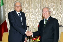 Chủ tịch Ủy ban Nhân dân Thành phố Hồ Chí Minh Lê Hoàng Quân hội kiến Tổng thống Italy Sergio Mattarella. (Ảnh: Thanh Vũ/TTXVN)