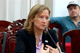 Bà Ann Marie, Giám đốc USAID cho biết sẽ hợp tác với Cần Thơ trong xử lý rác thải y tế và giảm rác thải nhựa. (Ảnh: Thu Hiền/TTXVN)