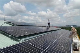 Một công trình điện Mặt Trời mái nhà tại Gia Lai. (Ảnh: Hoài Nam/TTXVN)