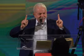 Cựu Tổng thống Brazil Luiz Inacio Lula da Silva phát biểu trong lễ khởi động chiến dịch tranh cử ở Sao Paulo, Brazil, ngày 7/5/2022. (Ảnh: AFP/TTXVN)