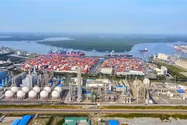 Một góc dự án Nhà máy sản xuất Polypropylene (PP) và Kho ngầm chứa khí hóa lỏng LPG Hyosung tại khu vực Cái Mép-Thị Vải, thị xã.Phú Mỹ. (Ảnh: Hoàng Nhị/TTXVN)