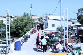 Một bến tàu tại xã đảo Thạnh An. (Ảnh: Tiến Lực/TTXVN)