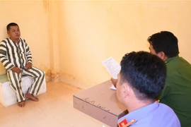 Đối tượng Huỳnh Văn Phong tại Cơ quan Cảnh sát điều tra. (Ảnh: TTXVN phát)