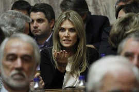 Bà Eva Kaili bị cách chức Phó Chủ tịch EP. (Ảnh AP)