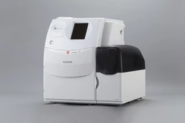 Thiết bị được sử dụng để tầm sát ung thư biểu mô tế bào gan, sử dụng nhiều chất chỉ điểm khối u. (Nguồn: Kyodo)