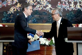 Ngoại trưởng Mỹ Antony Blinken (trái) và người đồng cấp Thái Lan Don Pramudwinai tại cuộc họp báo ở Bangkok ngày 10/7/2022. (Ảnh: AFP/TTXVN)