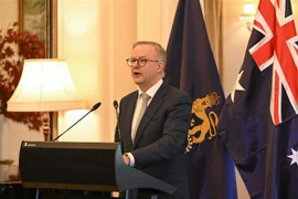 Tân Thủ tướng Australia Anthony Albanese công bố Nội các mới tại buổi lễ ở Canberra. (Ảnh: AFP/TTXVN)