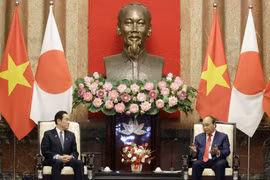 Chủ tịch nước Nguyễn Xuân Phúc tiếp Thủ tướng Nhật Bản Kishida Fumio