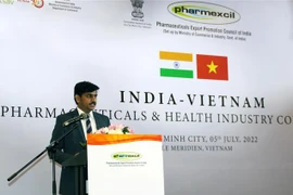 Ông Murali Krishna, Giám đốc Hội đồng xúc tiến xuất khẩu dược phẩm Ấn Độ (PHARMEXCIL) phát biểu tại Hội nghị. (Ảnh: Mỹ Phương/TTXVN)