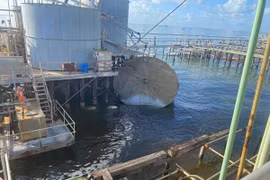 Hiện trường sự cố tràn dầu. (Nguồn: U.S. Coast Guard )