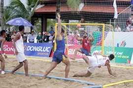 Pha tấn công của cầu thủ đội tuyển Việt Nam trước khung thành của đội tuyển Philippines. (Ảnh: Quý Trung/TTXVN)