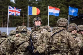 Binh sỹ Tổ chức Hiệp ước Bắc Đại Tây Dương (NATO) tại Orzysz, Ba Lan. (Ảnh: AFP/TTXVN)