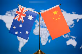 Cờ Australia và cờ Trung Quốc. (Nguồn: globaltimes.cn)