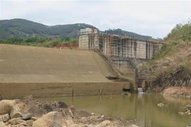 7 thủy điện lớn nhỏ trên dòng sông Đăk Psi đang gây ảnh hưởng nghiêm trọng đến hệ sinh thái của dòng sông này. (Ảnh: Dư Toán/TTXVN)