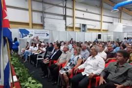 Các doanh nghiệp Aerovaradero của Cuba và Maravana Cargo của Mỹ sẽ phối hợp vận chuyển hàng hóa phi thương mại. (Nguồn: plenglish.co)