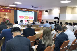 Đại diện Văn phòng đại diện thương nhân nước ngoài tham gia Hội nghị gặp gỡ, đối thoại giữa Văn phòng đại diện thương nhân nước ngoài tại Việt Nam và các cơ quan quản lý nhà nước. (Ảnh: Mỹ Phương/TTXVN)