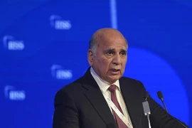 Ngoại trưởng Iraq Fuad Hussein phát biểu tại một sự kiện ở Manama, Bahrain ngày 20/11/2021. (Ảnh: AFP/TTXVN)