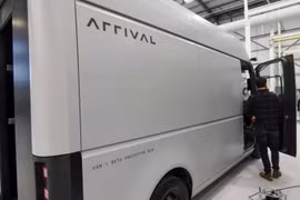 Uber và Arrival dự kiến sẽ bắt đầu sản xuất xe điện trong quý 3/2023. (Nguồn: Reuters)