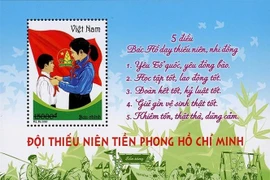 Mẫu block Đội Thiếu niên Tiền phong Hồ Chí Minh. (Ảnh: TTXVN phát)