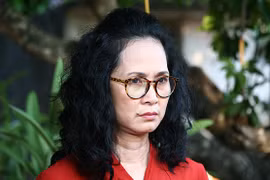 Nghệ sỹ nhân dân Lan Hương (Hương Bông) vào vai bà mẹ chồng khó tính trong phim "Sống chung với mẹ chồng." (Ảnh: VFC)