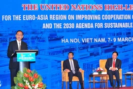 Ông Bambang Susantono, Phó Chủ tịch Ngân hàng Phát triển châu Á (ADB) phát biểu tại hội nghị. (Ảnh: Nguyễn Khang/TTXVN)