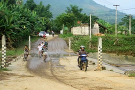 Đập tràn tại xã Linh Thông nơi chiếc xe ôtô gặp nạn. (Ảnh: Thu Hằng/TTXVN)