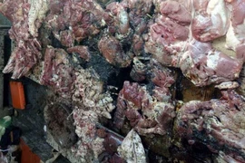 Khởi tố vụ án hất chất bẩn vào quầy bán thịt lợn ở Hải Phòng