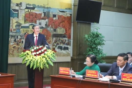 Ông Đinh Thế Huynh phát biểu tại buổi làm việc với lãnh đạo chủ chốt thành phố Hải Phòng. (Ảnh: Minh Thu/TTXVN)