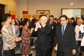 Tổng Bí thư Nguyễn Phú Trọng đến Trung tâm nghiên cứu chiến lược và quốc tế. (Ảnh: Trí Dũng/TTXVN)