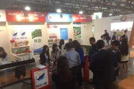 Gian hàng Việt Nam tại hội chợ. (Ảnh: Trương Anh Ngọc/Vietnam+)