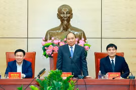 Thủ tướng Nguyễn Xuân Phúc phát biểu chỉ đạo tại buổi làm việc. (Ảnh: Thống Nhất/TTXVN)