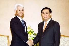 Phó Thủ tướng Vương Đình Huệ tiếp Giám đốc điều hành, Chủ tịch Ngân hàng Sumitomo ​Mitsui đang thăm và làm việc tại Việt Nam. (Ảnh: An Đăng/TTXVN)