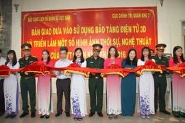 Quang cảnh lễ bàn giao. (Ảnh: Thanh Vũ/TTXVN)
