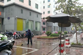 Hà Nội: Người nước ngoài rơi từ tầng cao chung cư, tử vong tại chỗ 