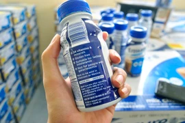 [Video] Bắt giữ lô hàng 27.600 chai sữa Ensure không rõ nguồn gốc 