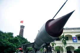 Cận cảnh xe tăng 843 và tiêm kích 4324 - Hai bảo vật quốc gia 