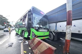 Hiện trường vụ tai nạn. (Ảnh: TTXVN phát)