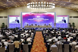 Chủ tịch Quốc hội Vương Đình Huệ phát biểu tại diễn đàn. (Ảnh: An Đăng/TTXVN)