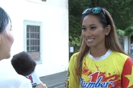 Nhà vô địch thế giới Thanh Vũ trả lời phỏng vấn TTXVN tại Thụy Sĩ. (Ảnh: Xuân Hoàng/TTXVN)