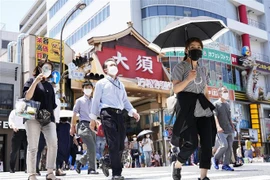 Người dân tại Nagoya, Nhật Bản. (Ảnh: Kyodo/TTXVN)