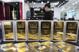 Các thỏi vàng trưng bày tại sàn giao dịch vàng ở Seoul, Hàn Quốc. (Nguồn: EPA/TTXVN)