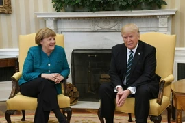 Tổng thống Mỹ Donald Trump và Thủ tướng Đức Angela Merkel. (Ảnh: EPA/TTXVN)