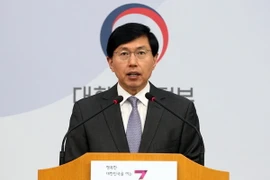 Phát ngôn viên Bộ Ngoại giao Hàn Quốc Cho June-hyuck. (Ảnh: EPA/TTXVN)