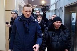 Ông Alexei Navalny bị áp giải tại Moskva ngày 31/1 vừa qua. (Ảnh: EPA/TTXVN)