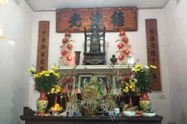 Bàn thờ gia tiên của gia đình Việt. (Ảnh: Vietnam+)