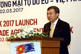 Thứ trưởng Bộ Công thương Hoàng Quốc Vượng phát biểu tại lễ công bố. (Ảnh: Trần Việt/TTXVN)